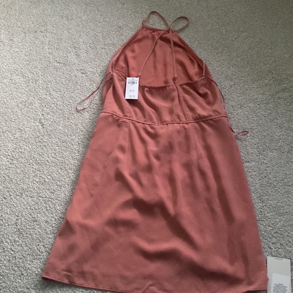 Abercrombie coral dress. Size small. New with tags - Picture 2 of 4